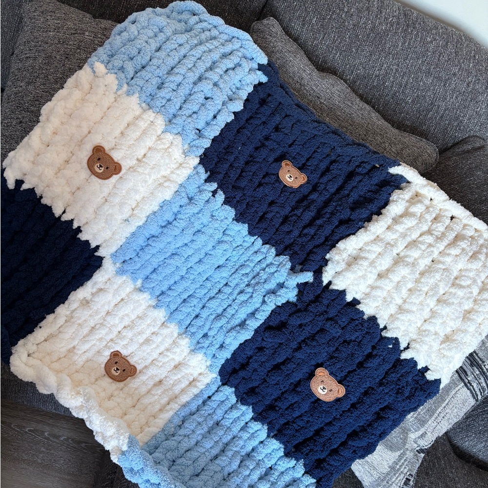 Handmade knit chunky baby blanket